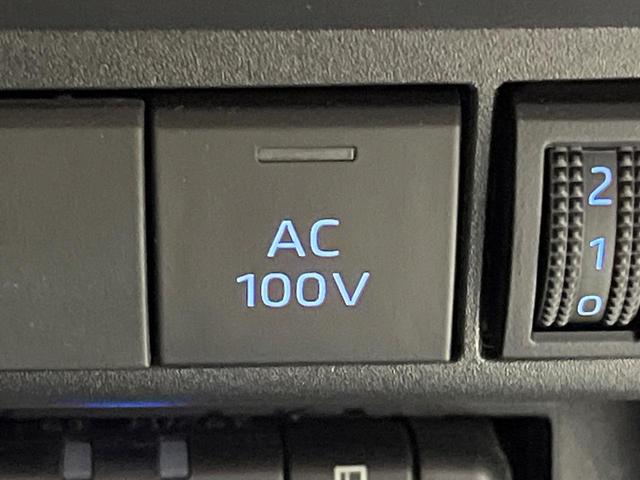 アクア ＧＲスポーツ　純正１０．５型ディスプレイオーディオ　バックカメラ　１００Ｖ電源　セーフティセンス　レーダークルーズ　禁煙車　ハーフレザーシート　コーナーセンサー　スマートキー　ＬＥＤヘッド　ＥＴＣ　オートハイビーム（7枚目）