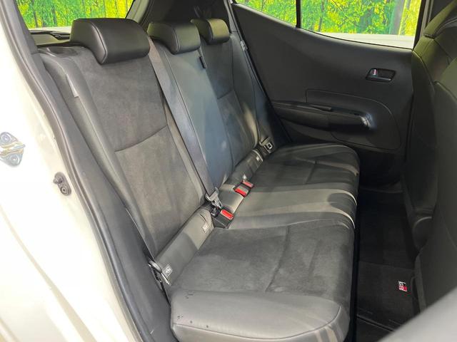 アクア ＧＲスポーツ　純正１０．５型ディスプレイオーディオ　バックカメラ　１００Ｖ電源　セーフティセンス　レーダークルーズ　禁煙車　ハーフレザーシート　コーナーセンサー　スマートキー　ＬＥＤヘッド　ＥＴＣ　オートハイビーム（10枚目）