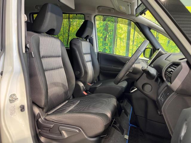 セレナ ｅ－パワー　ハイウェイスターＶ　純正１０型ナビ　後席モニター　全周囲カメラ　両側電動ドア　セーフティパックＡ　リアオートエアコン　純正１６インチＡＷ　衝突被害軽減システム　プロパイロット　禁煙車　スマートキー　ＬＥＤヘッド　ＥＴＣ（8枚目）