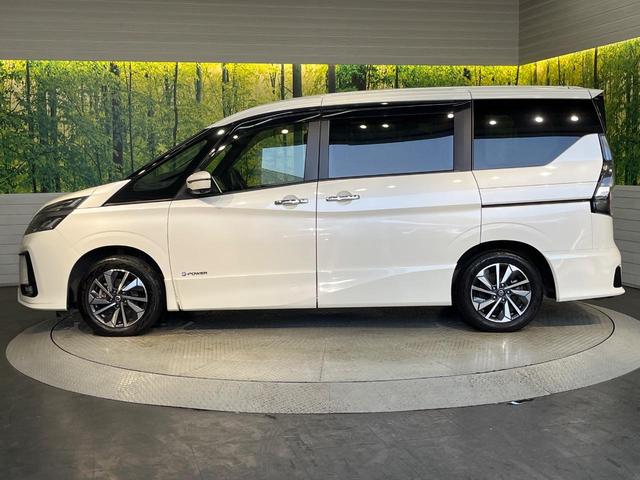 セレナ ｅ－パワー　ハイウェイスターＶ　純正１０型ナビ　後席モニター　全周囲カメラ　両側電動ドア　セーフティパックＡ　リアオートエアコン　純正１６インチＡＷ　衝突被害軽減システム　プロパイロット　禁煙車　スマートキー　ＬＥＤヘッド　ＥＴＣ（25枚目）