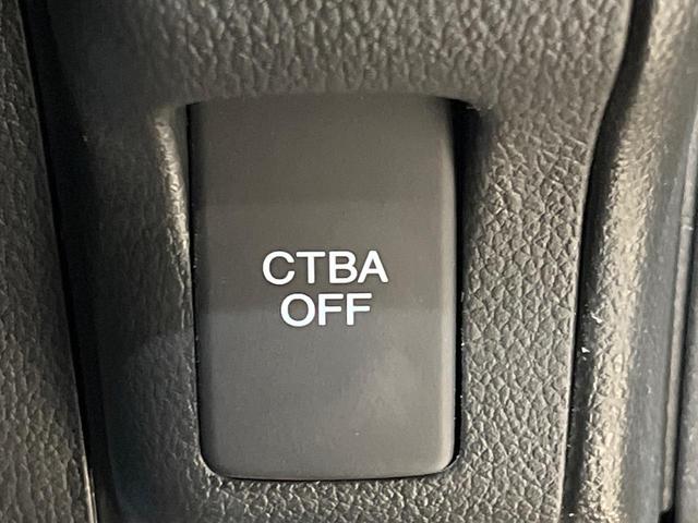 �y�V�e�B�u���[�L�A�N�e�B�u�V�X�e���z�ᑬ���s���ɑO���̎ԗ�����F�����A�Փ˂������Ȏ��͌x��ƃu���[�L�ŏՓˉ���Ɣ�Q�y�����A�V�X�g�B�����S�Ƀh���C�u�����y���݂��������܂��B