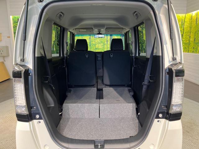 ���i�̂���������ʋ΁A���}���ɏ\���ȉ׎��X�y�[�X���m�ۂ��Ă���܂��B�Z�J���h�V�[�g��|���ƁA�傫�ȉו��̐ύڂ��\�ł���