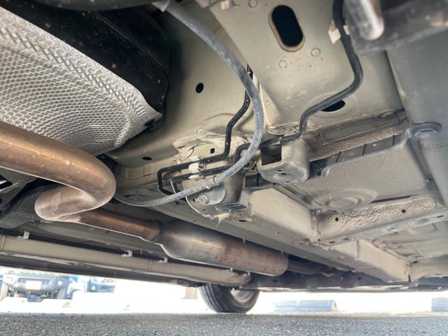 スイフト ＸＳ　ＳＤナビ　クルーズコントロール　パドルシフト　スマートキー　禁煙車　純正１６インチアルミ　電動格納ミラー　フルセグ　オートライト　ＨＩＤヘッドライト　ＥＴＣ　Ｂｌｕｅｔｏｏｔｈ　ＵＳＢ（23枚目）