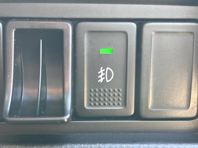 スイフト ＸＳ　ＳＤナビ　クルーズコントロール　パドルシフト　スマートキー　禁煙車　純正１６インチアルミ　電動格納ミラー　フルセグ　オートライト　ＨＩＤヘッドライト　ＥＴＣ　Ｂｌｕｅｔｏｏｔｈ　ＵＳＢ（31枚目）