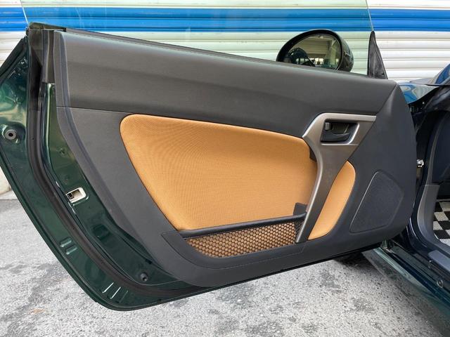 コペン セロ　ＳＤナビ　バックカメラ　５速ＭＴ　前席シートヒーター　スマートキー　ＬＥＤヘッドライト　オートラト　禁煙車　純正ＯＰ１６インチアルミホイール　Ｂｌｕｅｔｏｏｔｈ接続可　オートエアコン（30枚目）