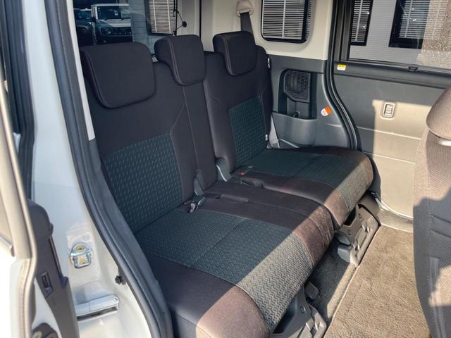 ルーミー カスタムＧ－Ｔ　ターボ　ＫＥＮＷＯＯＤ９インチナビ　アラウンドビューモニター　ＧＲエアロ　両側電動スライドドア　レーダークルーズコントロール　禁煙車　スマートアシスト　コーナーセンサー　Ｂｌｕｅｔｏｏｔｈ接続可（9枚目）