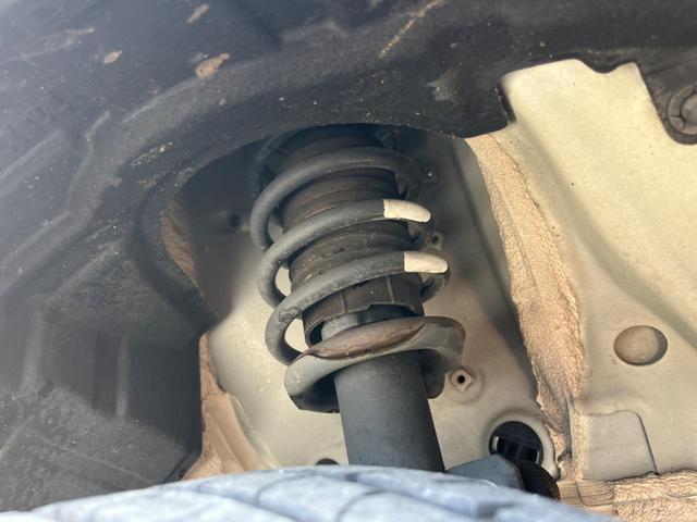 ルーミー カスタムＧ－Ｔ　ターボ　ＫＥＮＷＯＯＤ９インチナビ　アラウンドビューモニター　ＧＲエアロ　両側電動スライドドア　レーダークルーズコントロール　禁煙車　スマートアシスト　コーナーセンサー　Ｂｌｕｅｔｏｏｔｈ接続可（20枚目）