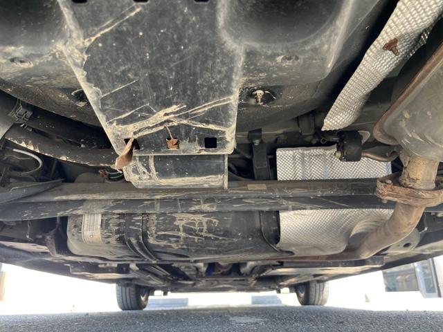 デミオ １３Ｓ　メーカーナビ　バックカメラ　ＣＤ／ＤＶＤ　Ｂｌｕｅｔｏｏｔｈ　シートヒーター　禁煙車　ＢＳＭ　ＬＥＤヘッドライト　ＥＴＣ　スマートキー　オートエアコン　オートライト（19枚目）