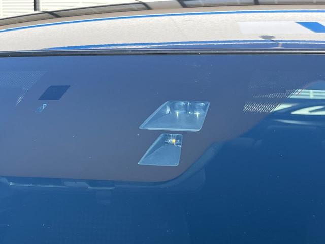 デミオ １３Ｓ　メーカーナビ　バックカメラ　ＣＤ／ＤＶＤ　Ｂｌｕｅｔｏｏｔｈ　シートヒーター　禁煙車　ＢＳＭ　ＬＥＤヘッドライト　ＥＴＣ　スマートキー　オートエアコン　オートライト（21枚目）