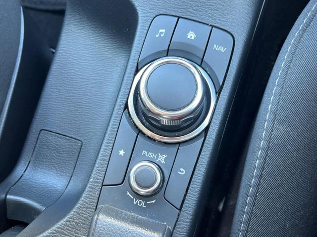 デミオ １３Ｓ　メーカーナビ　バックカメラ　ＣＤ／ＤＶＤ　Ｂｌｕｅｔｏｏｔｈ　シートヒーター　禁煙車　ＢＳＭ　ＬＥＤヘッドライト　ＥＴＣ　スマートキー　オートエアコン　オートライト（47枚目）