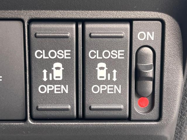 フリード エアー　ＥＸ　純正８型ディスプレイオーディオ　バックカメラ　登録済未使用車　両側電動ドア　ホンダセンシング　レーダークルーズ　ハーフレザーシート　シートヒーター　コーナーセンサー　スマートキー　ＬＥＤヘッド（5枚目）