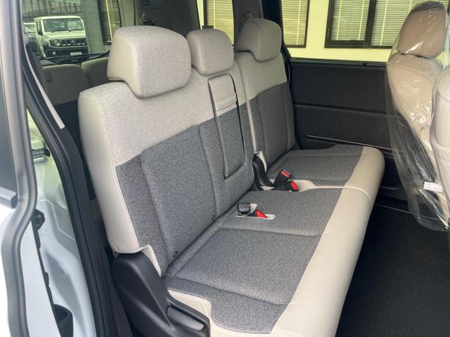 フリード エアー　ＥＸ　純正８型ディスプレイオーディオ　バックカメラ　登録済未使用車　両側電動ドア　ホンダセンシング　レーダークルーズ　ハーフレザーシート　シートヒーター　コーナーセンサー　スマートキー　ＬＥＤヘッド（9枚目）