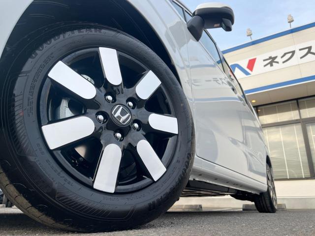 フリード エアー　ＥＸ　純正８型ディスプレイオーディオ　バックカメラ　登録済未使用車　両側電動ドア　ホンダセンシング　レーダークルーズ　ハーフレザーシート　シートヒーター　コーナーセンサー　スマートキー　ＬＥＤヘッド（14枚目）