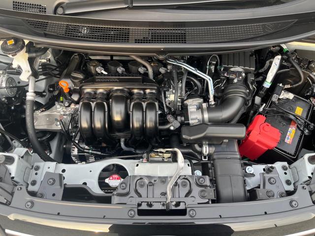 フリード エアー　ＥＸ　純正８型ディスプレイオーディオ　バックカメラ　登録済未使用車　両側電動ドア　ホンダセンシング　レーダークルーズ　ハーフレザーシート　シートヒーター　コーナーセンサー　スマートキー　ＬＥＤヘッド（18枚目）