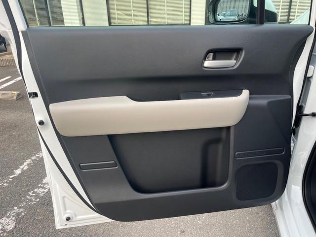 フリード エアー　ＥＸ　純正８型ディスプレイオーディオ　バックカメラ　登録済未使用車　両側電動ドア　ホンダセンシング　レーダークルーズ　ハーフレザーシート　シートヒーター　コーナーセンサー　スマートキー　ＬＥＤヘッド（43枚目）