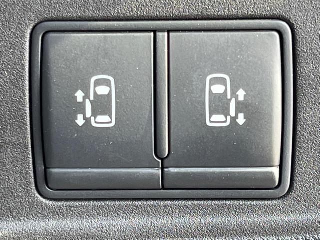 セレナ ハイウェイスターＶ　両側電動ドア　ＳＤナビ　全周囲カメラ　衝突被害軽減システム　禁煙車　コーナーセンサー　スマートキー　ＬＥＤヘッド　ビルトインＥＴＣ　純正１６インチアルミ　車線逸脱警報　オートライト　オートエアコン（5枚目）