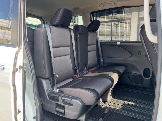 セレナ ハイウェイスターＶ　両側電動ドア　ＳＤナビ　全周囲カメラ　衝突被害軽減システム　禁煙車　コーナーセンサー　スマートキー　ＬＥＤヘッド　ビルトインＥＴＣ　純正１６インチアルミ　車線逸脱警報　オートライト　オートエアコン（8枚目）