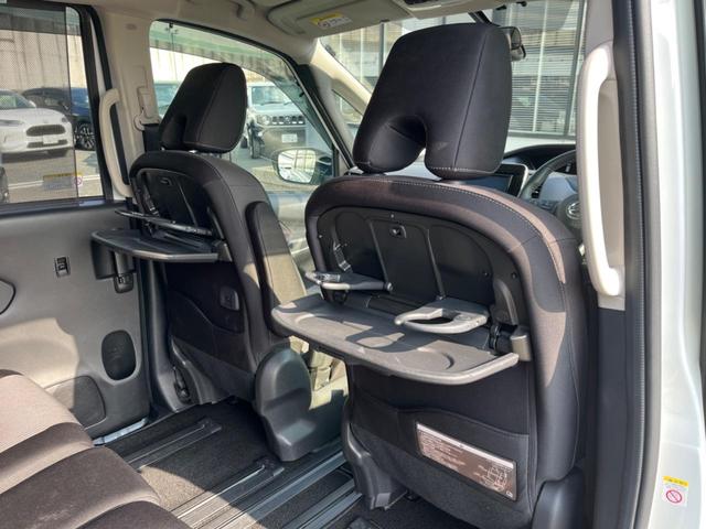 セレナ ハイウェイスターＶ　両側電動ドア　ＳＤナビ　全周囲カメラ　衝突被害軽減システム　禁煙車　コーナーセンサー　スマートキー　ＬＥＤヘッド　ビルトインＥＴＣ　純正１６インチアルミ　車線逸脱警報　オートライト　オートエアコン（38枚目）