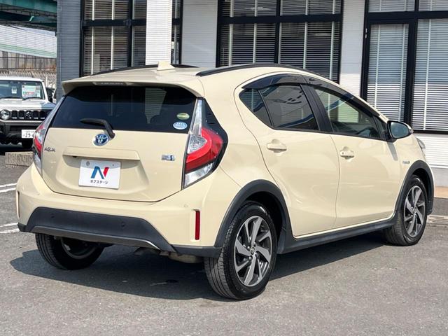 アクア クロスオーバー 純正SDナビ セーフティセンス クリアランスソナー バックカメラ オートハイビーム オートライト 革巻きステアリング スマートキー 純正16AW フルセグ Bluetooth CD/DVD 禁煙車(17枚目)