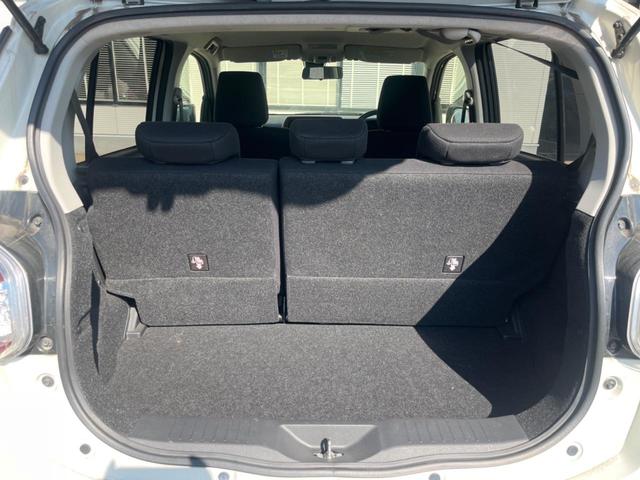 ���i�̂���������ʋ΁A���}���ɏ\���ȉ׎��X�y�[�X���m�ۂ��Ă���܂��B�Z�J���h�V�[�g��|���ƁA�傫�ȉו��̐ύڂ��\�ł���