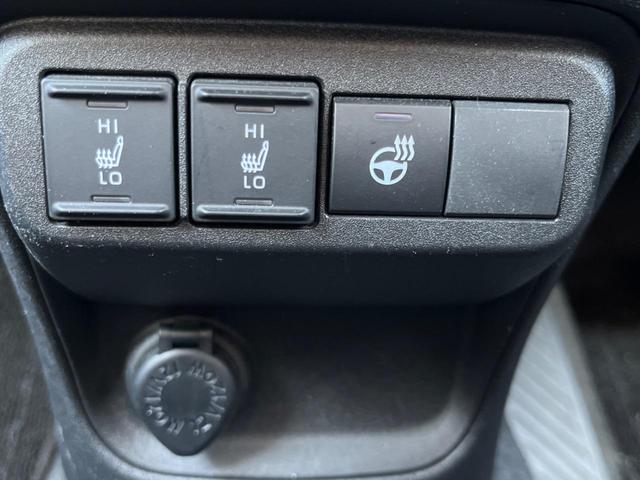 シエンタ ハイブリッドZ 純正10.5インチナビ パノラミックビューモニター セーフティセンス 両側パワースライドドア シートヒーター ステアリングヒーター BSM クリアランスソナー オートハイビーム ETC(6枚目)