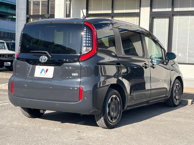 シエンタ ハイブリッドZ 純正10.5インチナビ パノラミックビューモニター セーフティセンス 両側パワースライドドア シートヒーター ステアリングヒーター BSM クリアランスソナー オートハイビーム ETC(17枚目)