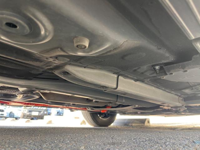 シエンタ ハイブリッドZ 純正10.5インチナビ パノラミックビューモニター セーフティセンス 両側パワースライドドア シートヒーター ステアリングヒーター BSM クリアランスソナー オートハイビーム ETC(22枚目)