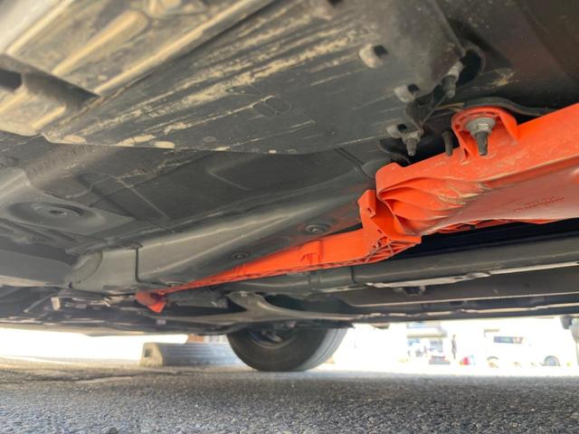 シエンタ ハイブリッドZ 純正10.5インチナビ パノラミックビューモニター セーフティセンス 両側パワースライドドア シートヒーター ステアリングヒーター BSM クリアランスソナー オートハイビーム ETC(23枚目)