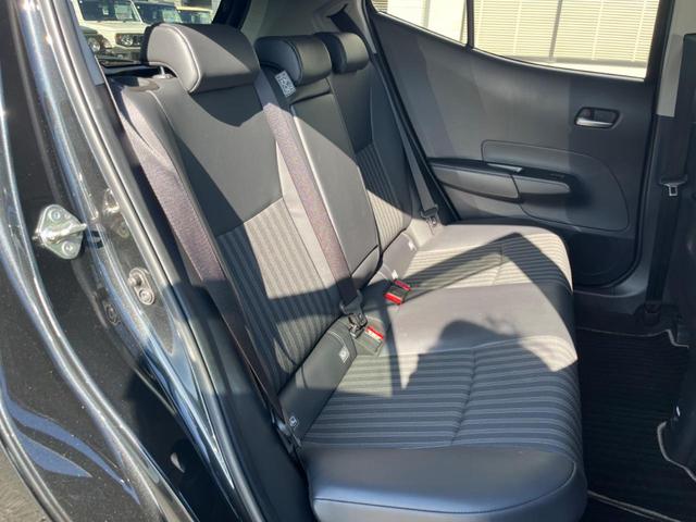 アクア Ｚ　１０．５インチディスプレイオーディオ　アラウンドビューモニター　トヨタチームメイト　ブラインドスポットモニター　前席シートヒーター　ハーフレザーシート　ステアリングヒーター　禁煙車　セーフティセンス（9枚目）