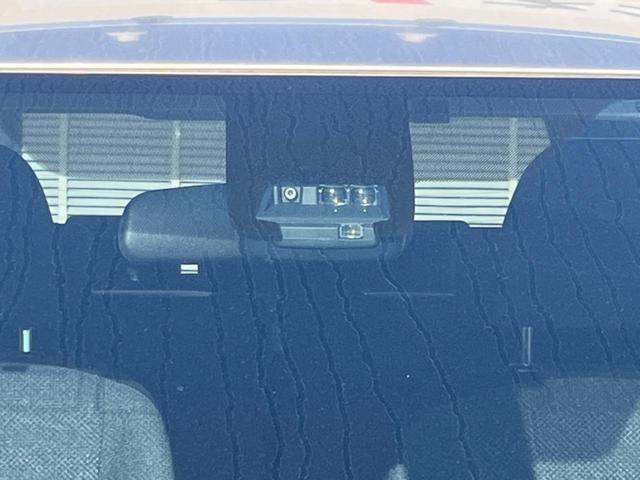 シエンタ ハイブリッドＸ　純正ナビ　バックカメラ　セーフティセンスＣ　パワースライドドア　シートヒーター　ＬＥＤヘッド　フォグランプ　スマートキー　ＥＴＣ　フルセグＴＶ　Ｂｌｕｅｔｏｏｔｈ　オートライト（5枚目）