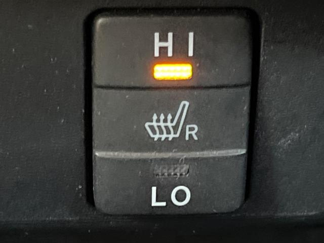 シエンタ ハイブリッドＸ　純正ナビ　バックカメラ　セーフティセンスＣ　パワースライドドア　シートヒーター　ＬＥＤヘッド　フォグランプ　スマートキー　ＥＴＣ　フルセグＴＶ　Ｂｌｕｅｔｏｏｔｈ　オートライト（7枚目）