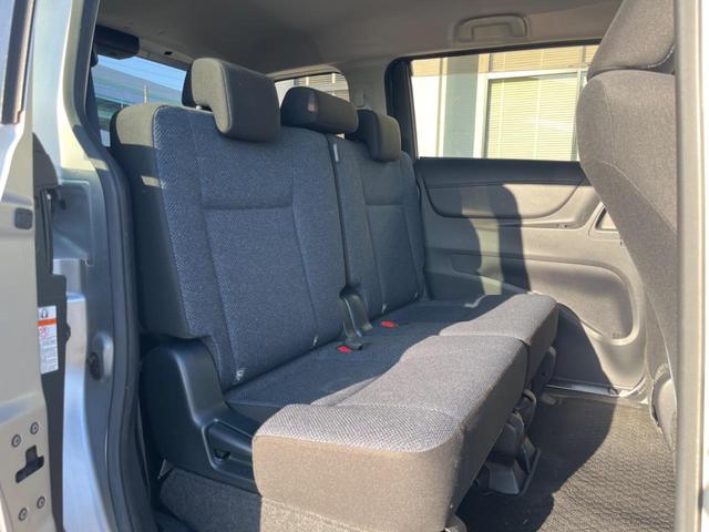 シエンタ ハイブリッドＸ　純正ナビ　バックカメラ　セーフティセンスＣ　パワースライドドア　シートヒーター　ＬＥＤヘッド　フォグランプ　スマートキー　ＥＴＣ　フルセグＴＶ　Ｂｌｕｅｔｏｏｔｈ　オートライト（9枚目）