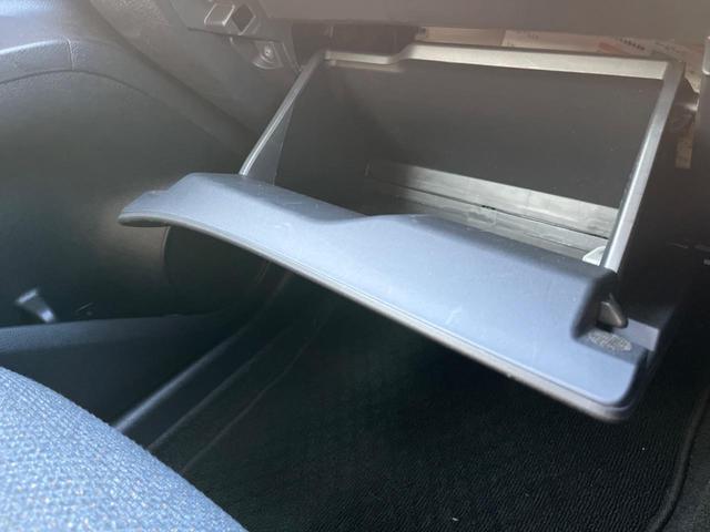 シエンタ ハイブリッドＸ　純正ナビ　バックカメラ　セーフティセンスＣ　パワースライドドア　シートヒーター　ＬＥＤヘッド　フォグランプ　スマートキー　ＥＴＣ　フルセグＴＶ　Ｂｌｕｅｔｏｏｔｈ　オートライト（38枚目）