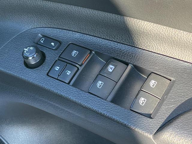 シエンタ ハイブリッドＸ　純正ナビ　バックカメラ　セーフティセンスＣ　パワースライドドア　シートヒーター　ＬＥＤヘッド　フォグランプ　スマートキー　ＥＴＣ　フルセグＴＶ　Ｂｌｕｅｔｏｏｔｈ　オートライト（53枚目）