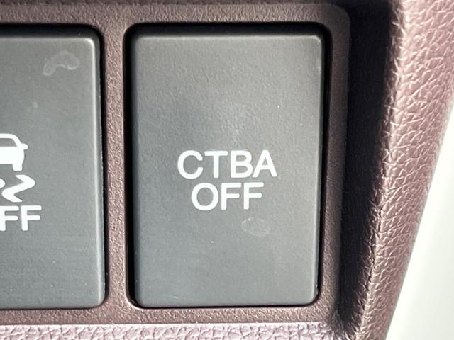 �y�V�e�B�u���[�L�A�N�e�B�u�V�X�e���z�ᑬ���s���ɑO���̎ԗ�����F�����A�Փ˂������Ȏ��͌x��ƃu���[�L�ŏՓˉ���Ɣ�Q�y�����A�V�X�g�B�����S�Ƀh���C�u�����y���݂��������܂��B