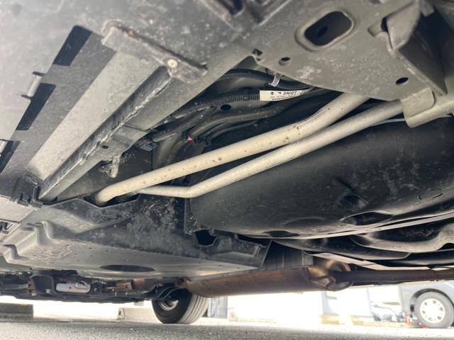 セレナ ｅ－パワー　ハイウェイスターＶ　純正１２．３インチナビ　ハンズフリー両側パワースライドドア　アラウンドビューモニター　インテリジェントルームミラー　プロパイロット　ＢＳＭ　電動パーキングブレーキ　オートハイビーム（23枚目）