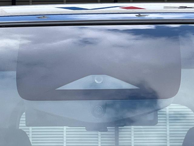 セレナ ｅ－パワー　ハイウェイスターＶ　純正１２．３インチナビ　ハンズフリー両側パワースライドドア　アラウンドビューモニター　インテリジェントルームミラー　プロパイロット　ＢＳＭ　電動パーキングブレーキ　オートハイビーム（46枚目）