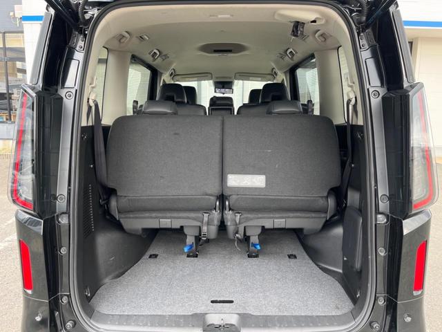 セレナ ｅ－パワー　ハイウェイスターＶ　純正１２．３インチナビ　ハンズフリー両側パワースライドドア　アラウンドビューモニター　インテリジェントルームミラー　プロパイロット　ＢＳＭ　電動パーキングブレーキ　オートハイビーム（50枚目）