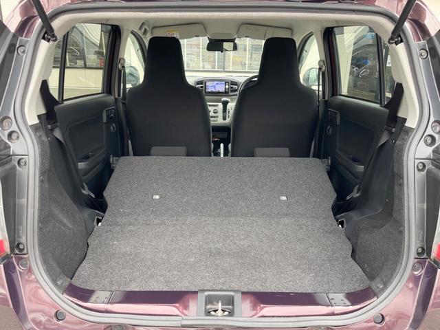 ���i�̂���������ʋ΁A���}���ɏ\���ȉ׎��X�y�[�X���m�ۂ��Ă���܂��B�Z�J���h�V�[�g��|���ƁA�傫�ȉו��̐ύڂ��\�ł���