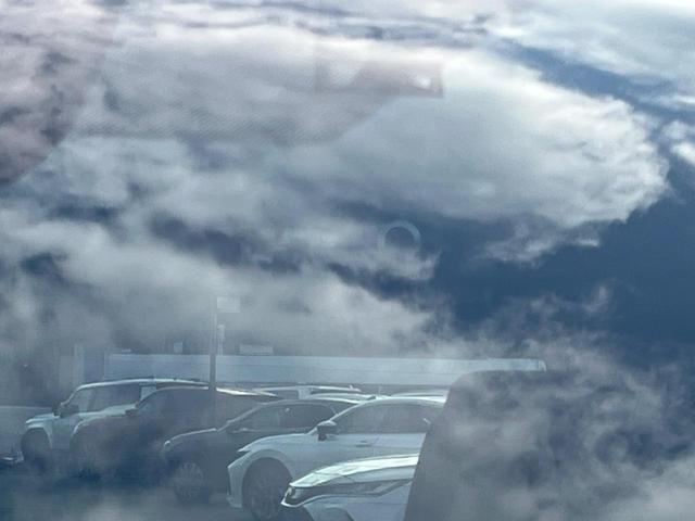 ヴォクシー S-Z ナビ機能付き10.5型ディスプレイオーディオ パノラミックビューモニター 12.8型フリップダウン 両側電動スライドドア セーフティセンス 禁煙車 パワーバックドア 三眼LEDヘッドライト(70枚目)