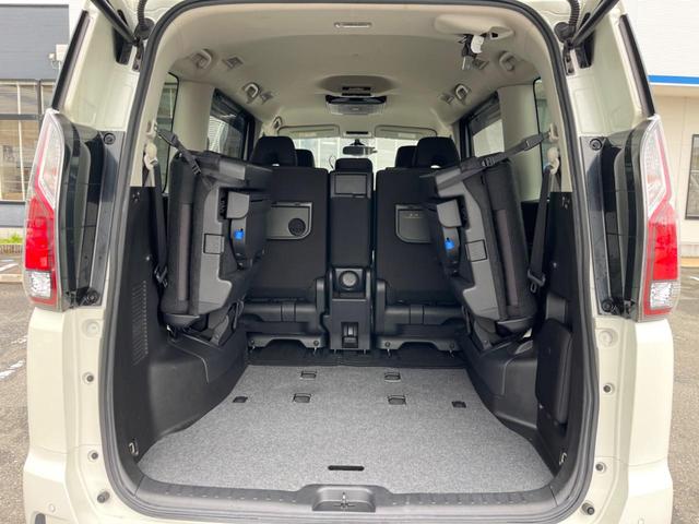 ���i�̂���������ʋ΁A���}���ɏ\���ȉ׎��X�y�[�X���m�ۂ��Ă���܂��B�Z�J���h�V�[�g��|���ƁA�傫�ȉו��̐ύڂ��\�ł���