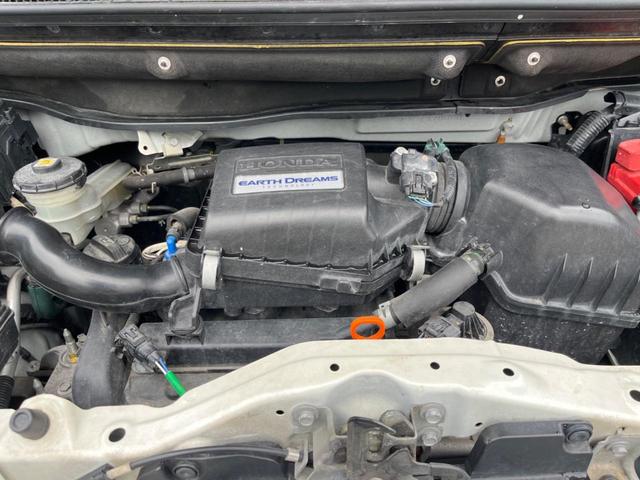 Ｎ－ＢＯＸ Ｇ　ＳＳパッケージ　純正ナビ　両側パワースライドドア　シートヒーター　バックカメラ　スマートキー　ＥＴＣ　Ｂｌｕｅｔｏｏｔｈ　フルセグ　ＨＩＤヘッドライト　オートライト　電動格納ミラー　アイドリングストップ（18枚目）