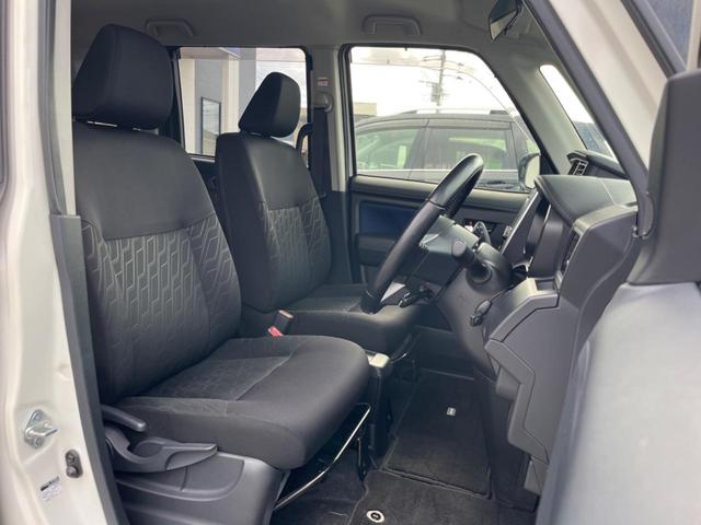 ルーミー カスタムＧ－Ｔ　ターボ　純正９インチナビ　両側パワースライドドア　スマートアシストＩＩ　クルーズコントロール　シートヒーター　ＬＥＤヘッドライト　バックカメラ　オートライト　スマートキー　ＥＴＣ　Ｂｌｕｅｔｏｏｔｈ（8枚目）