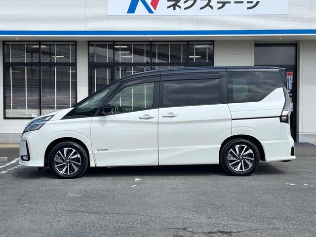 セレナ ｅ－パワー　ハイウェイスターＶ　純正１０型ナビ　後席モニター　全周囲カメラ　ハンズフリー両側電動ドア　セーフティパックＡ　リアオートエアコン　プロパイロット　禁煙車　前席シートヒーター　コーナーセンサー　スマートキー　ＬＥＤヘッド（25枚目）