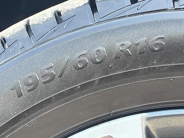 セレナ ｅ－パワー　ハイウェイスターＶ　純正１０型ナビ　後席モニター　全周囲カメラ　ハンズフリー両側電動ドア　セーフティパックＡ　リアオートエアコン　プロパイロット　禁煙車　前席シートヒーター　コーナーセンサー　スマートキー　ＬＥＤヘッド（35枚目）