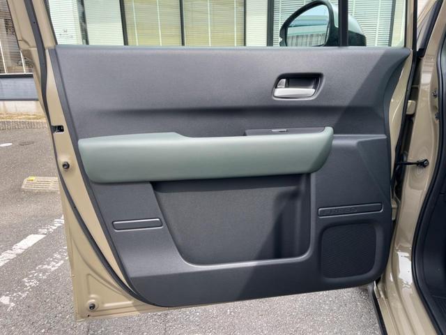 フリード ｅ：ＨＥＶクロスター　登録済未使用車　ホンダセンシング　アダプティブクルーズコントロール　シートヒーター　両側パワースライドドア　ＢＳＭ　電動パーキングブレーキ　ＬＥＤヘッドライト　オートライト　スマートキー（47枚目）