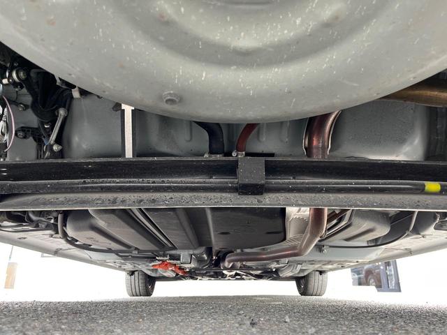 シエンタ ハイブリッド　ファンベースＧ　純正９インチナビ　パノラミックビューモニター　クルーズコントロール　セーフティセンス　両側パワースライドドア　クリアランスソナー　オートハイビーム　スマートキー　ＥＴＣ　Ｂｌｕｅｔｏｏｔｈ（19枚目）