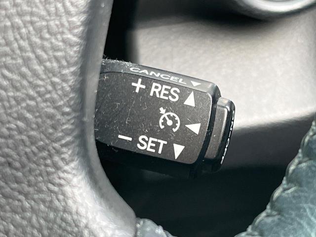 �y�N���[�Y�R���g���[���z�������H�����N���N���s�B�A�N�Z���𗣂��Ă���葬�x�ő��s���ł��A�������^�]���̕��S���y���I�����E�������ȒP�ȃX�C�b�`����Œ����ł��܂��B