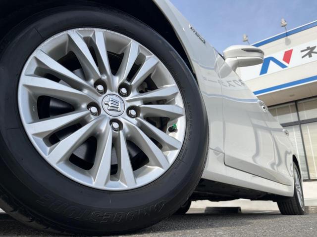 �y�����P�U�C���`�A���~�z�C�[���z�O�ςɃ}�b�`���������A���~�z�C�[���𑕒����Ă���܂��B�e��ЊO�A���~�z�C�[����A�X�^�b�h���X�^�C�����戵�����Ă���܂��B���񂲑��k����������