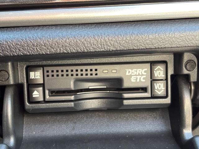 クラウンハイブリッド アスリートＧ　メーカーナビ　ムーンルーフ　プリクラッシュセーフティ　レーダークルーズコントロール　インテリジェントクリアランスソナー　１８インチスパッタリングＡＷ　黒革シート　シートベンチレーション（39枚目）